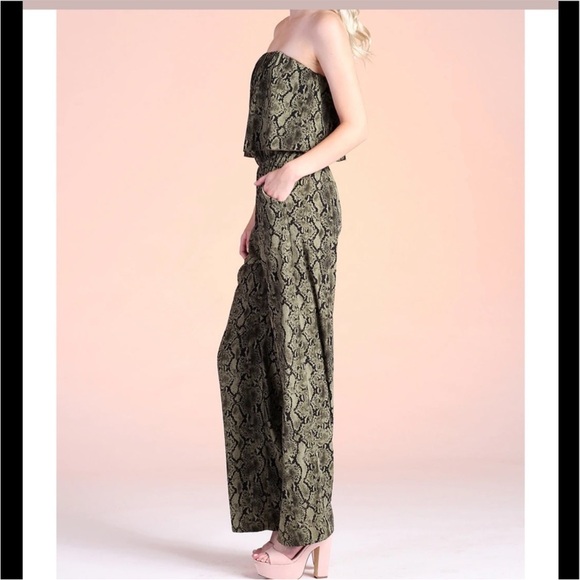 Tyche (Fab’rik) Strapless snakeskin jumpsuit - Picture 6 of 12